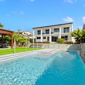 4 Bedroom Fabulous On Canal , Mooloolaba Australia