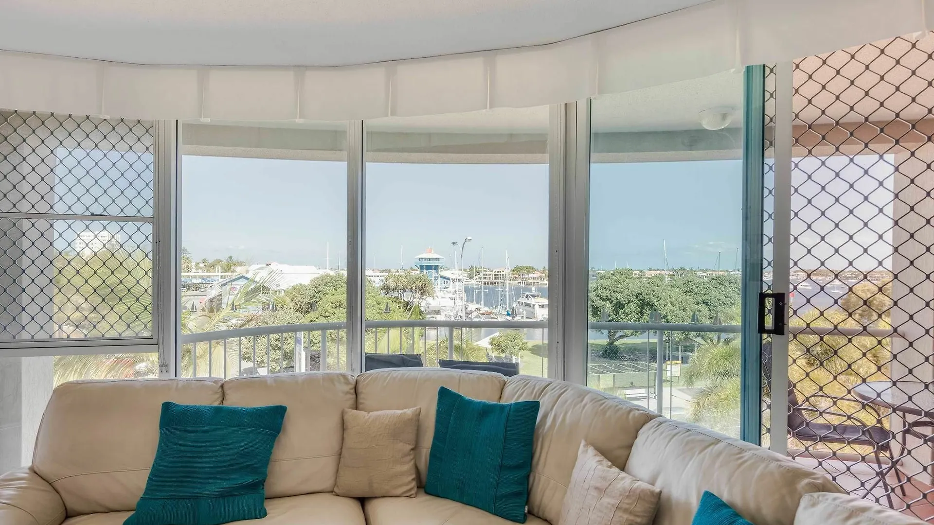 Sailport Mooloolaba Apartments מלון דירות